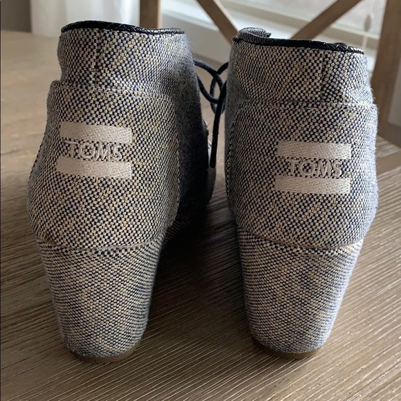 Toms wedge booties. - Picture 2 of 4